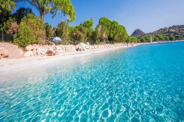 Mobile Home Mediteran Superior By The Pool In Caravan Park Strasko, Новалья Экстерьер фото